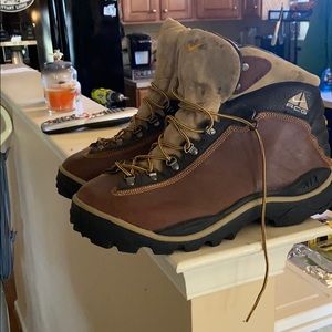 Men’s Nike ACG boots size 13